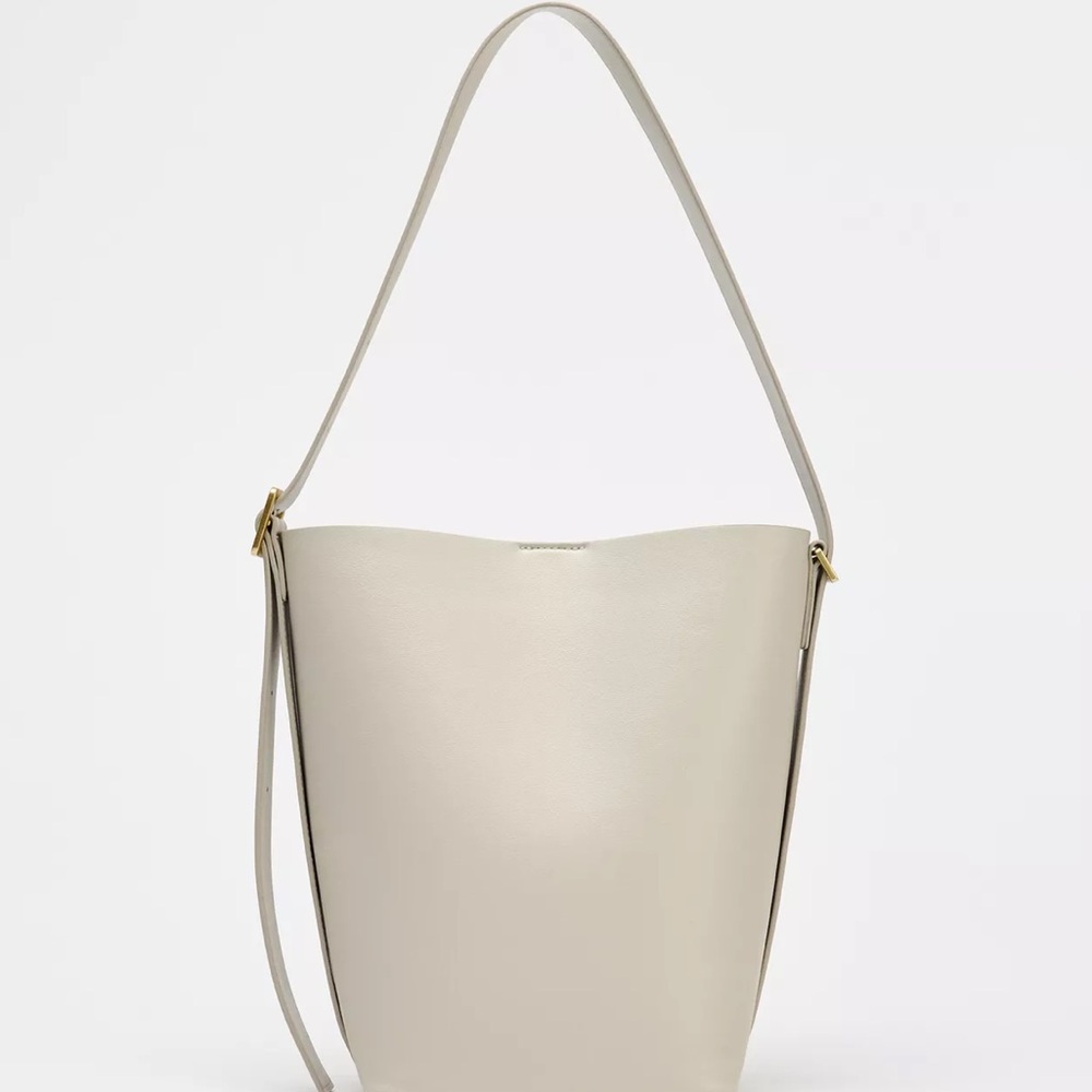 ZARA LARGUE BUCKET BAG